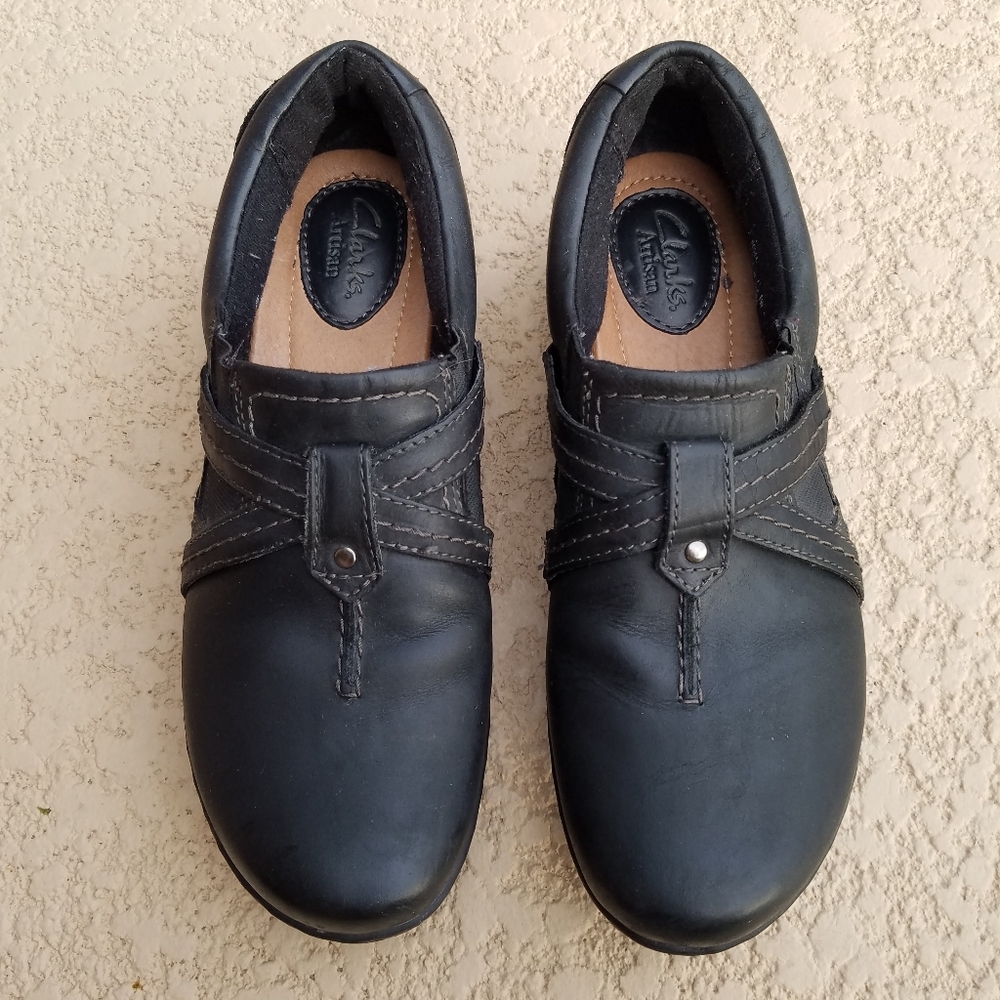 Clarks | Artisan Black Leather Slip On Loafers 6w - image 3